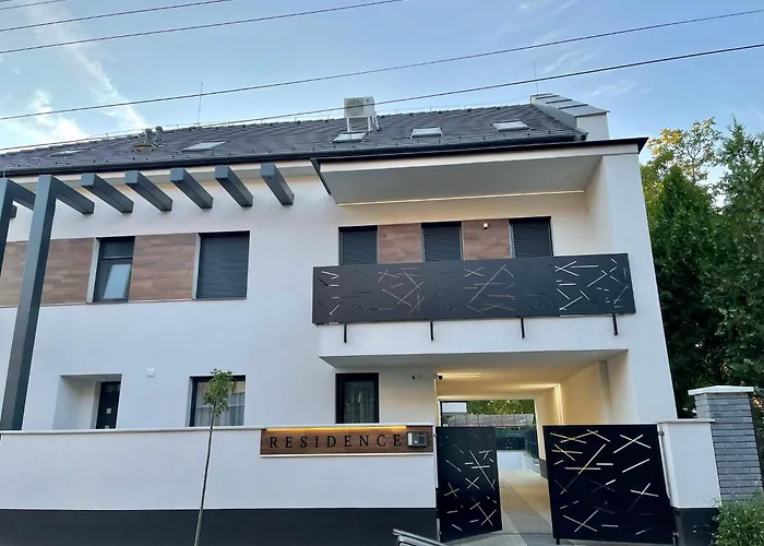 Lara Lux Apartment 2