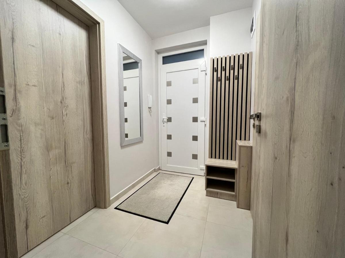 Lara Lux 2 Apartment *